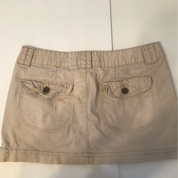 Paris blues khaki low rise mini skirt gently used great condition - Picture 2 of 3